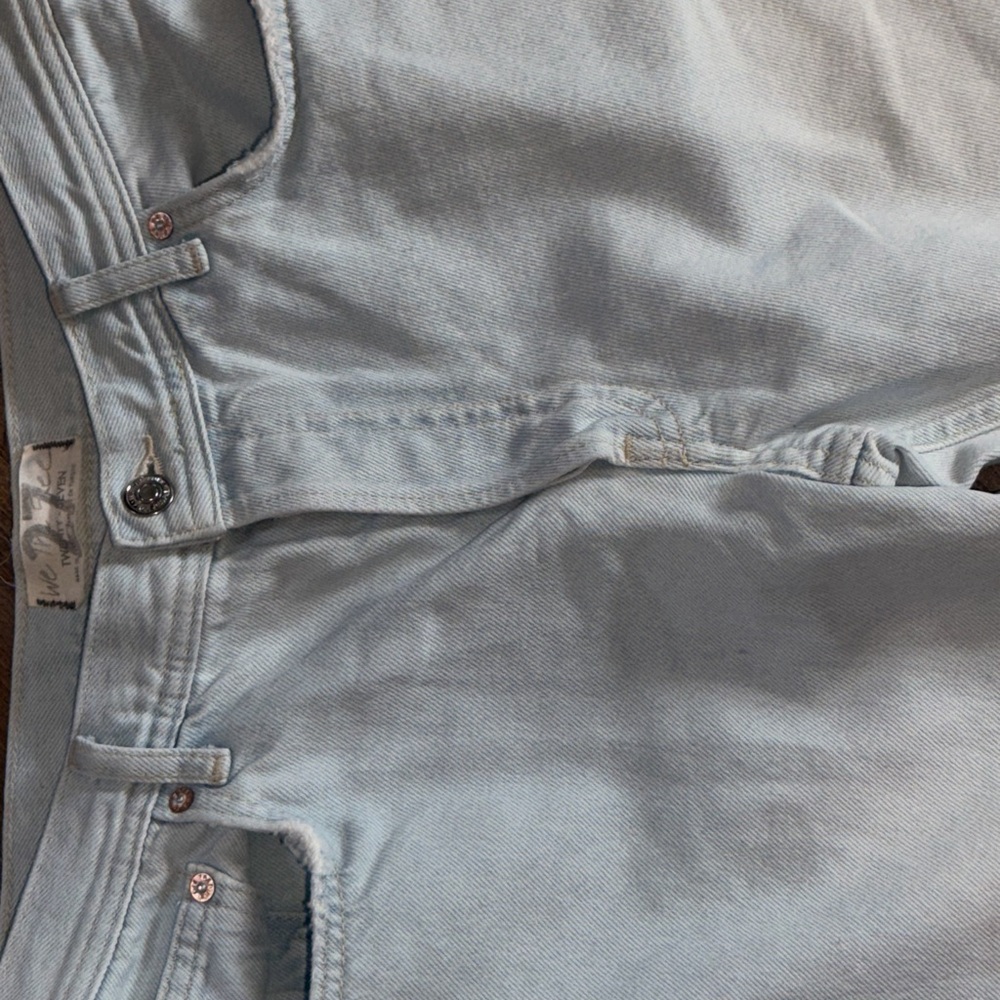 Free People Light Blue Distressed Button Fly Hi RiseCropped Jeans “Maggie” Sz 27 - Picture 6 of 12